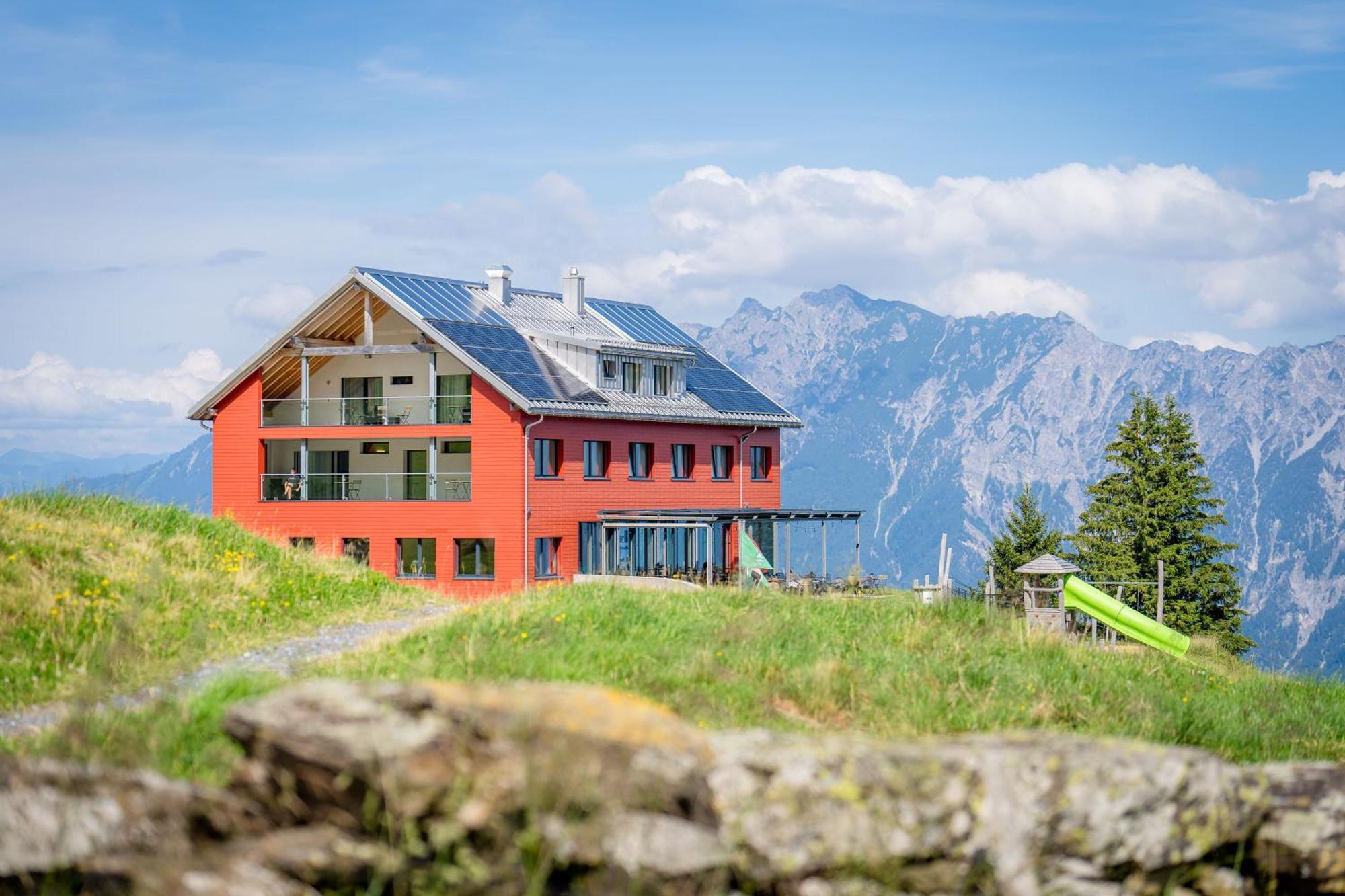 Hotel Restaurant Berghaus Malbun Buchserberg 布克斯 外观 照片